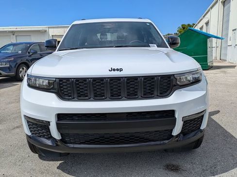 New 2025 Jeep Grand Cherokee L Limited w/ Black Appearance Package image 7