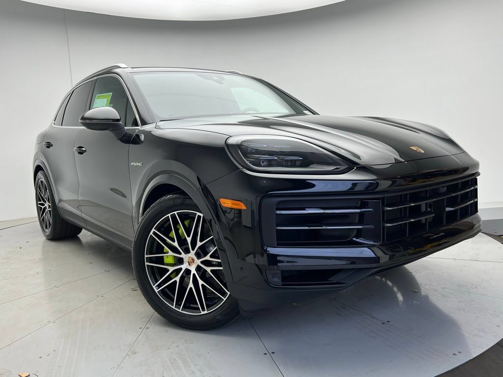 Used 2026 Porsche Cayenne E-Hybrid AWD/4WD image 24