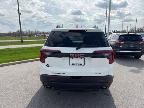 Used 2023 GMC Acadia SLT w/ Elevation Edition AWD/4WD image 2