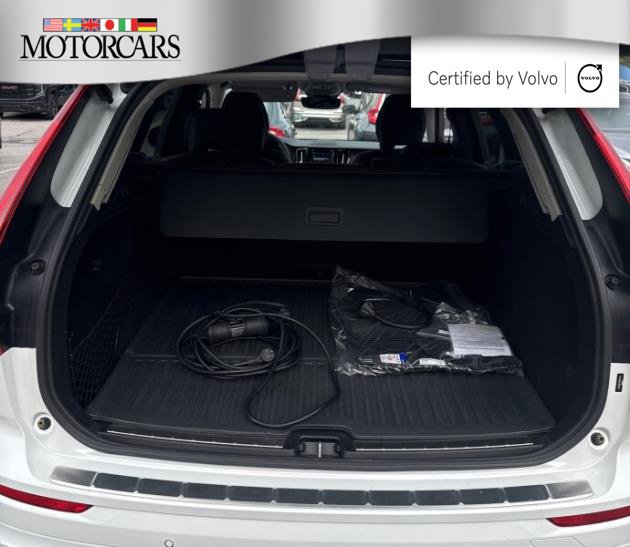 Used 2024 Volvo XC60 T8 Plus w/ Protection Package Premier AWD/4WD image 6