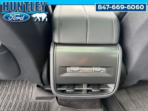 Used 2024 Lincoln Nautilus Reserve w/ Equipment Group 202A image 19