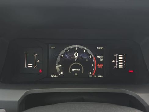 Used 2025 Toyota Tacoma SR5 image 18