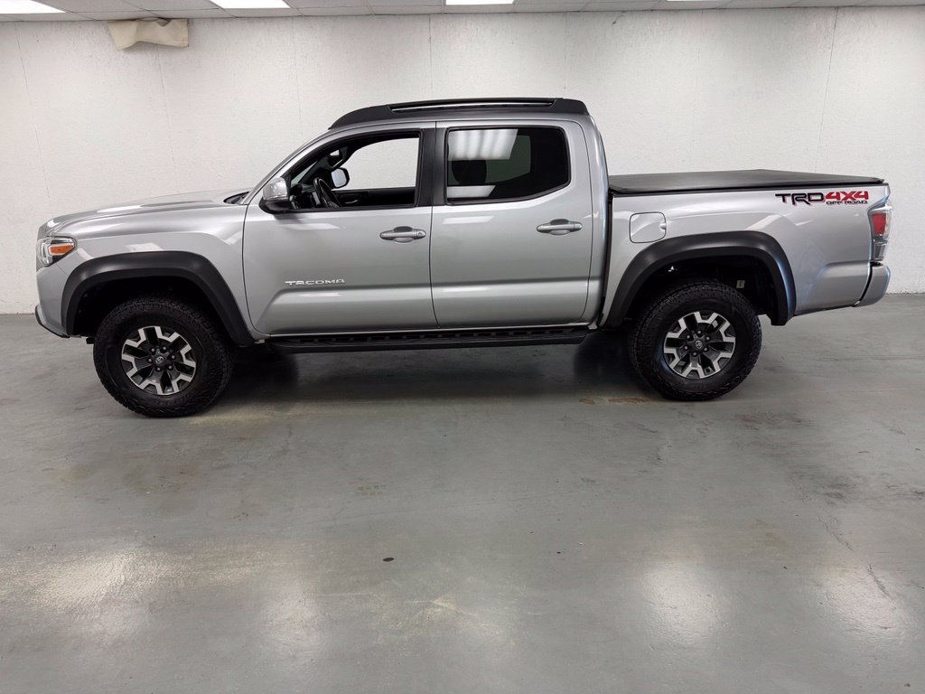 Used 2021 Toyota Tacoma TRD Off-Road w/ Technology Package AWD/4WD image 2