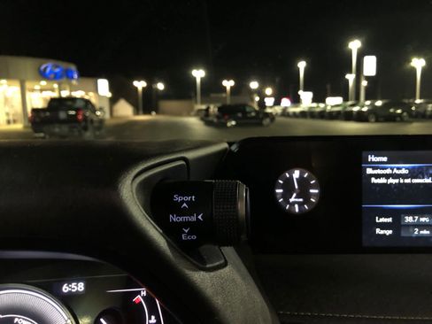 Used 2020 Lexus UX 250h w/ Premium Package image 14