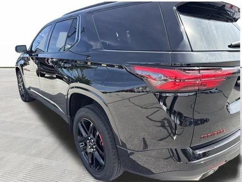 Used 2023 Chevrolet Traverse Premier w/ Redline Edition AWD/4WD image 23