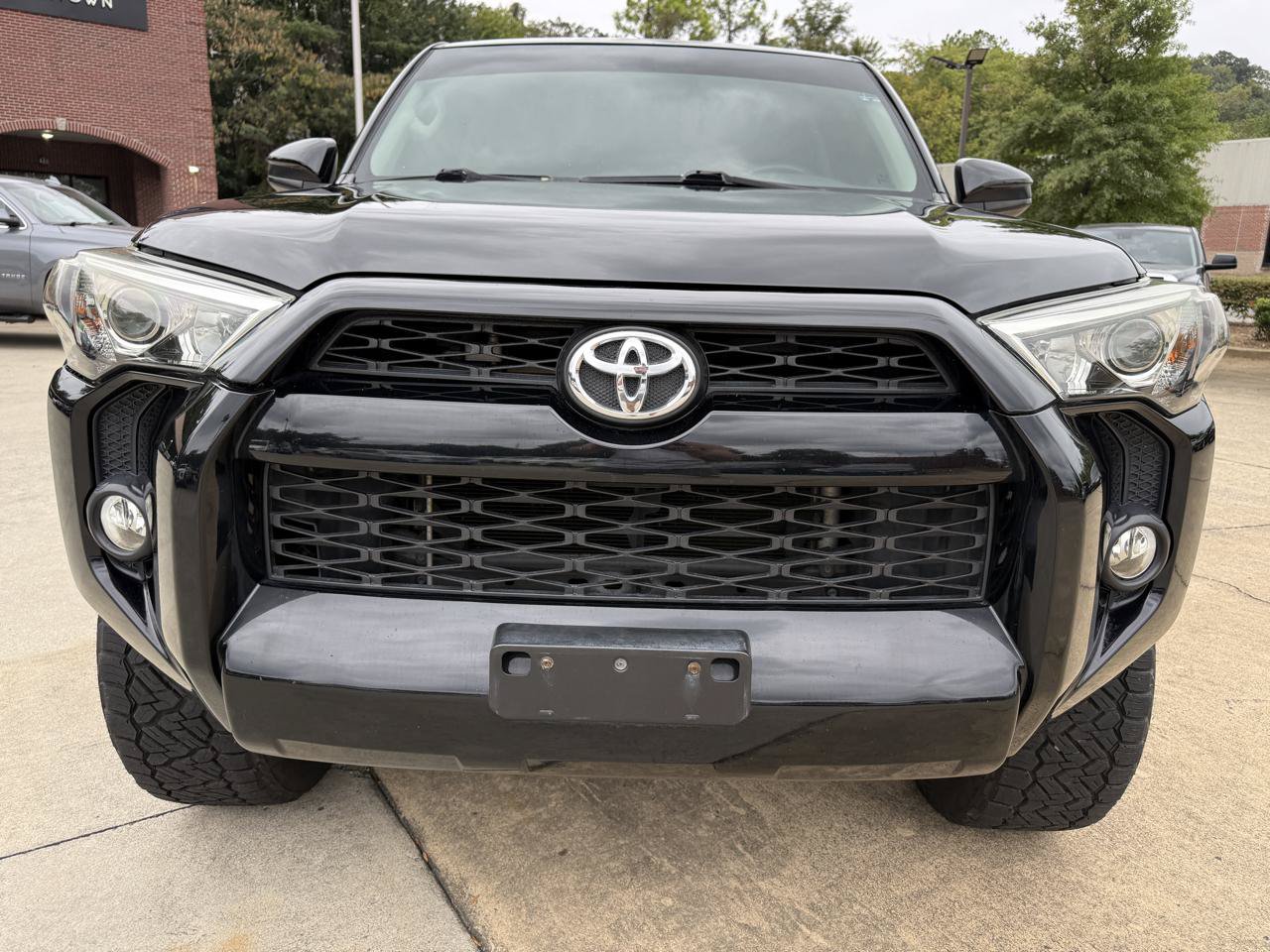 Used 2016 Toyota 4Runner SR5 AWD/4WD image 8