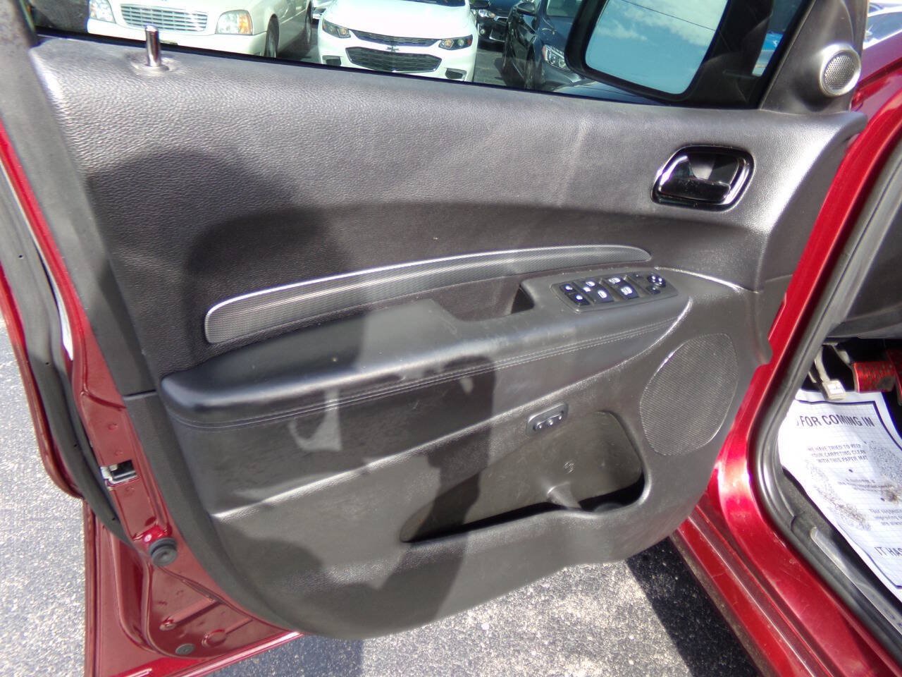 Used 2020 Dodge Durango R/T w/ Blacktop Package RWD image 19