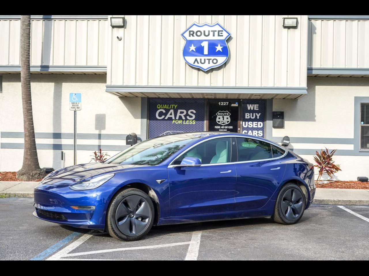 Used 2020 Tesla Model 3 Standard Range Plus RWD image 1