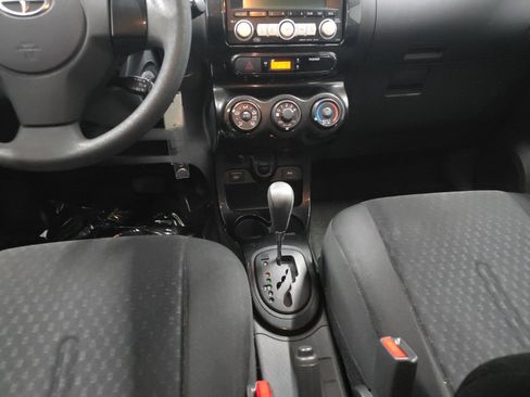 Used 2009 Scion xD image 12