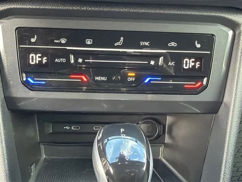 Used 2022 Volkswagen Tiguan SEL R-Line image 29