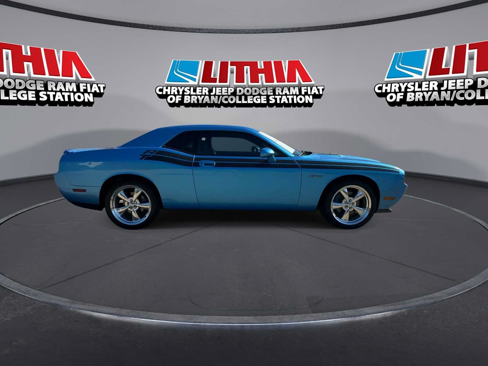 Used 2010 Dodge Challenger R/T RWD image 9