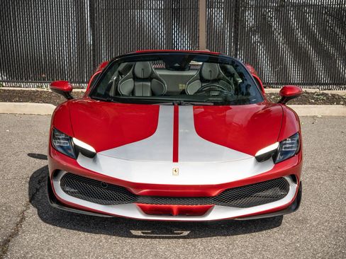 Used 2023 Ferrari 296 GTS RWD image 11