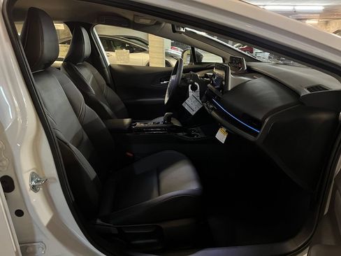New 2026 Toyota Prius Plug-In Hybrid FWD image 16
