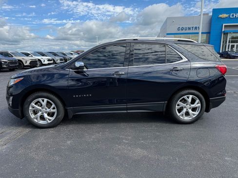 Used 2021 Chevrolet Equinox Premier FWD image 2