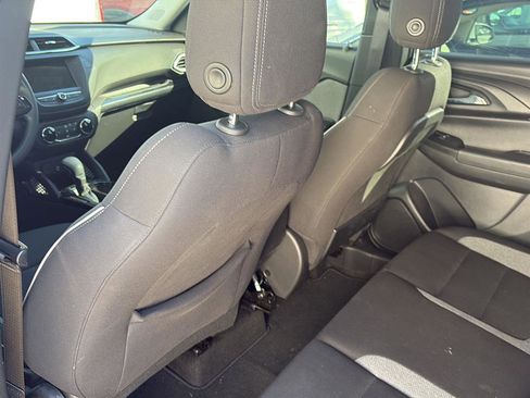 Used 2023 Chevrolet TrailBlazer LS image 20