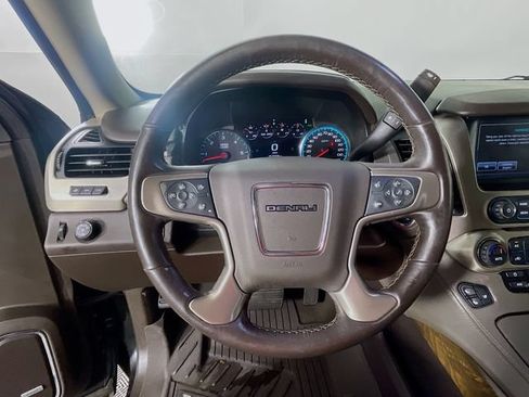 Used 2019 GMC Yukon XL Denali w/ Open Road Package RWD image 12