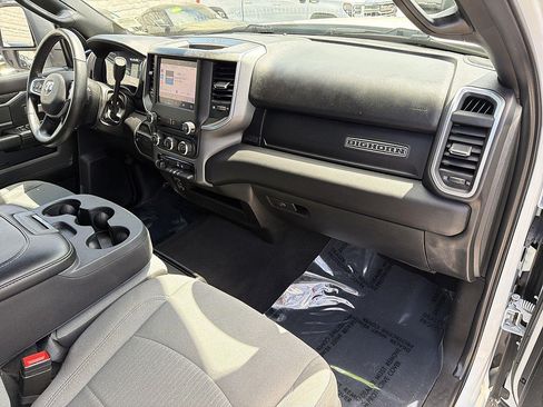 Used 2024 RAM 3500 Big Horn AWD/4WD image 27