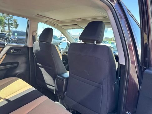 Used 2017 Toyota RAV4 XLE w/ Premium Special Value Package FWD image 23
