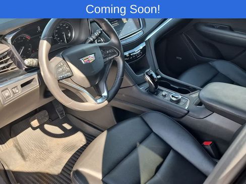 Used 2024 Cadillac XT6 Luxury w/ LPO, Floor Liner Package AWD/4WD image 2