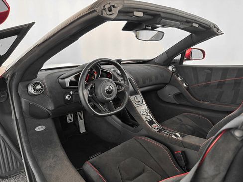 Used 2015 McLaren 650S Spider image 13