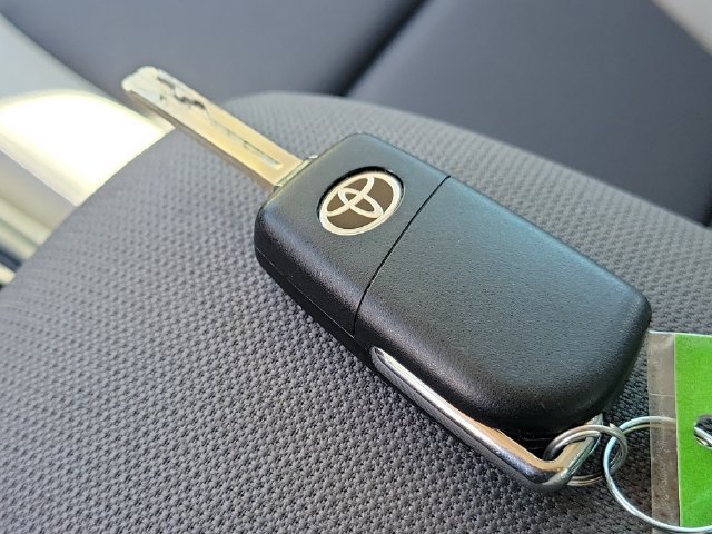 Used 2026 Toyota Corolla LE FWD image 34
