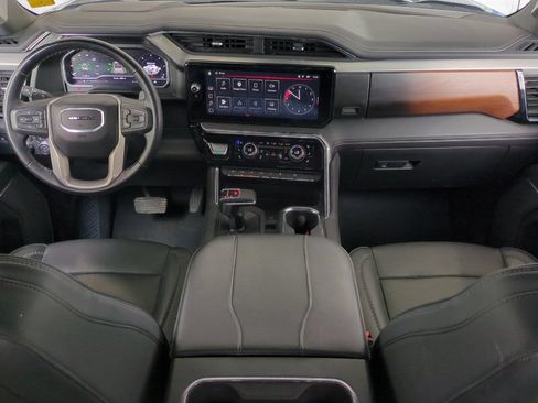 Used 2025 GMC Sierra 1500 Denali w/ Denali Carbonpro Edition AWD/4WD image 14