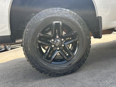 Used 2021 Chevrolet Silverado 1500 LT Trail Boss w/ Bed Protection Package AWD/4WD image 18