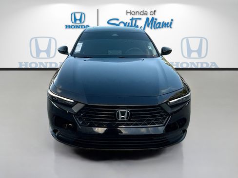 Certified 2025 Honda Accord SE image 2