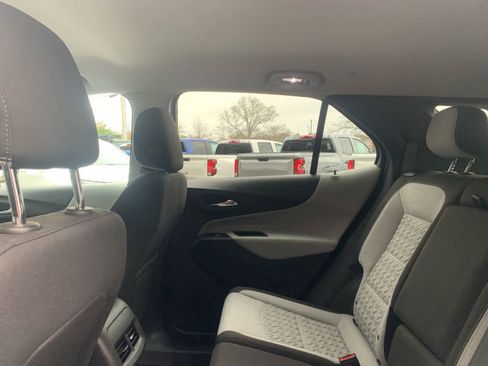 Certified 2022 Chevrolet Equinox LS w/ LS Convenience Package image 30