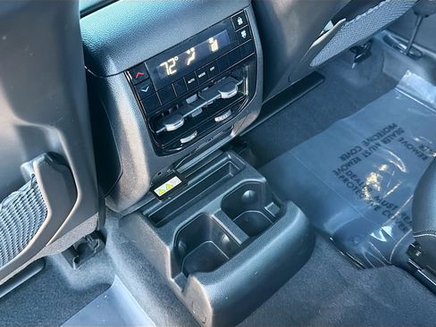 Used 2023 Jeep Grand Cherokee L Laredo image 19