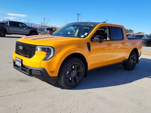 New 2026 Ford Maverick Lariat w/ Black Appearance Package image 4