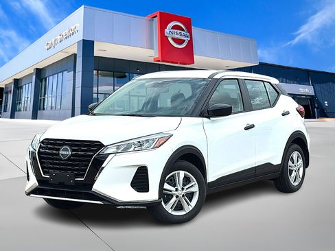 Used 2025 Nissan Kicks Play S w/ Interior Electronics Package image 1