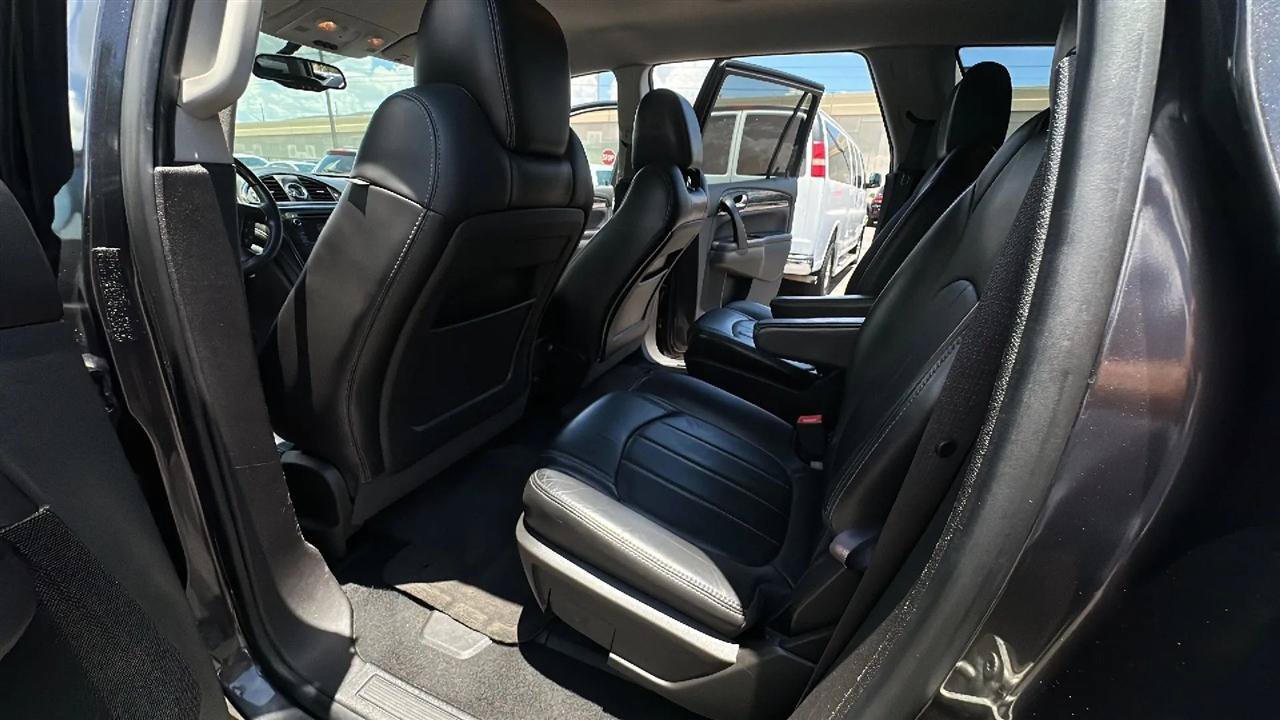 Used 2014 Buick Enclave Leather FWD image 26