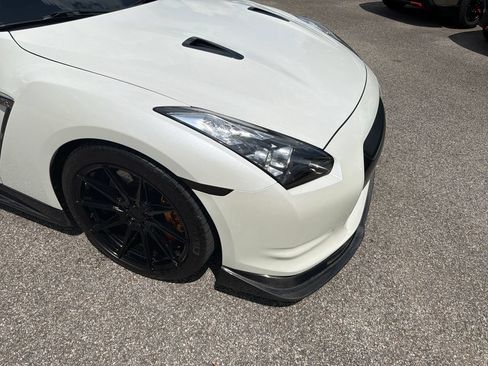 Used 2010 Nissan GT-R Premium AWD/4WD image 44