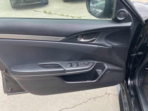 Used 2020 Honda Civic Sport image 11