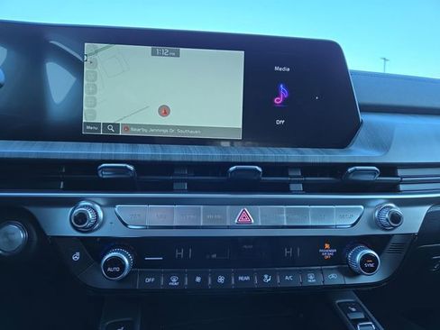 New 2025 Kia Telluride EX w/ EX Captain's Chair Package image 13