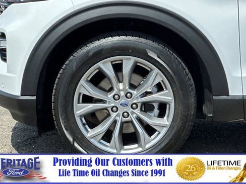 Certified 2022 Ford Explorer Limited w/ Equipment Group 301A image 28