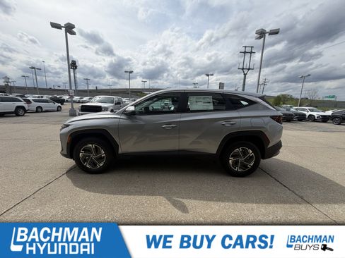 New 2026 Hyundai Tucson Blue SE AWD/4WD image 17
