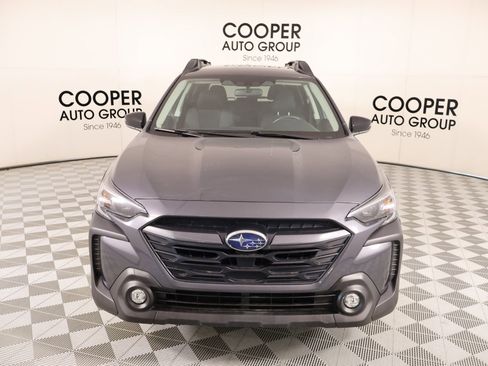 Used 2024 Subaru Outback Premium AWD/4WD image 9