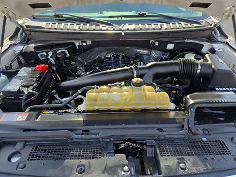 Used 2021 Ford Expedition Limited image 30