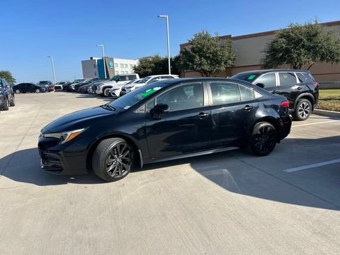 Used 2024 Toyota Corolla SE w/ SE Package FWD image 6
