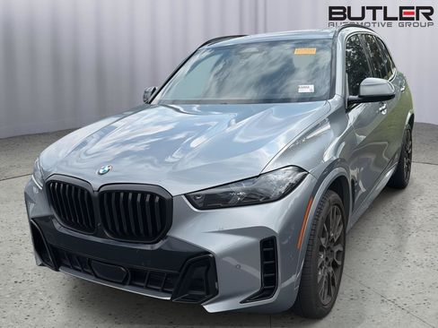 Used 2025 BMW X5 xDrive40i w/ M Sport Package AWD/4WD image 3