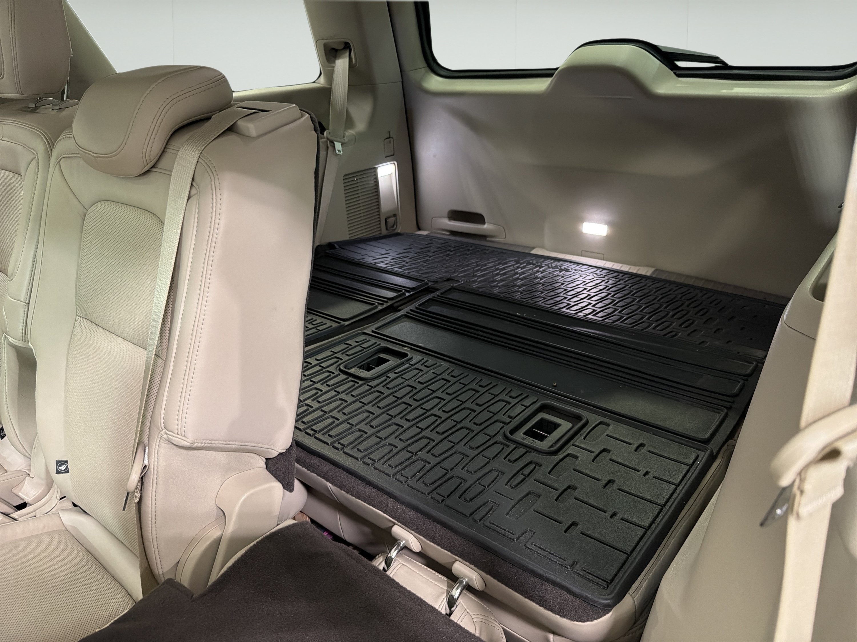 Used 2020 Lincoln Navigator Reserve RWD image 13