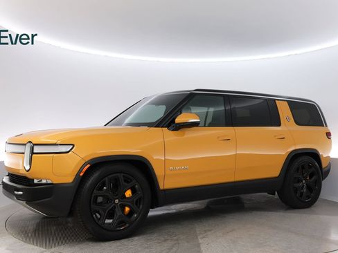 Used 2023 Rivian R1S Adventure Quad AWD/4WD image 18