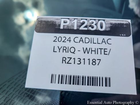 Certified 2024 Cadillac Lyriq Sport w/ LPO, Floor Liner Package AWD/4WD image 39