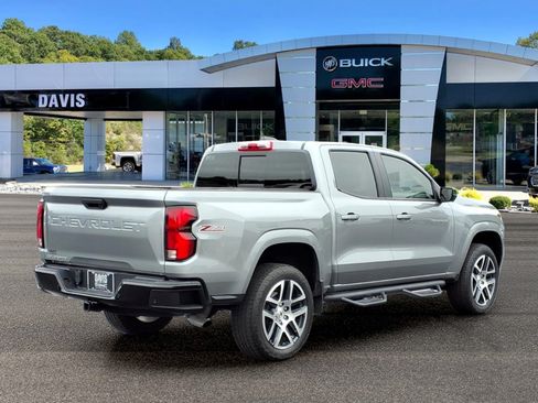 Used 2023 Chevrolet Colorado Z71 w/ Z71 Convenience Package 2 AWD/4WD image 6