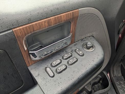 Used 2004 Ford F150 XLT image 18