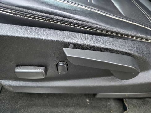 Used 2017 GMC Canyon Denali image 23