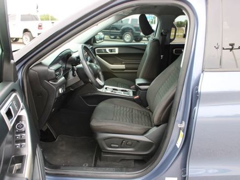 Used 2021 Ford Explorer XLT RWD image 15