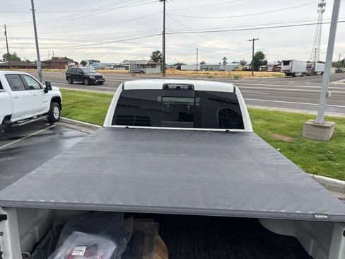 Used 2018 RAM 2500 Laramie w/ Convenience Group AWD/4WD image 13